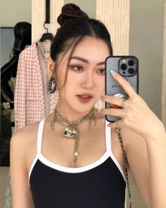 Factory made casual black cross backless halter top