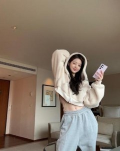 Custom pocket hat zipper sweet crop hoodie