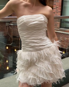 OEM/ODM Ruffle Strapless Feather Hem Mini Evening Dress
