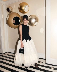 Factory made sleeveless elegant party evening pleated dress