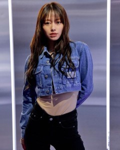 Women custom denim short hot girl pocket jacket
