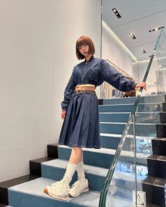 Denim crop zipper long-sleeved top pleated half skirt suit