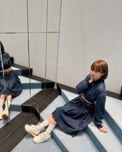 Denim crop zipper long-sleeved top pleated half skirt suit