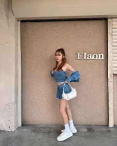OEM sexy set off-shoulder top 2 piece mini pleated skirt set