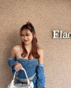 OEM sexy set off-shoulder top 2 piece mini pleated skirt set