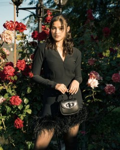Custom tight black V-neck long-sleeved sexy skirt hemline plush dress