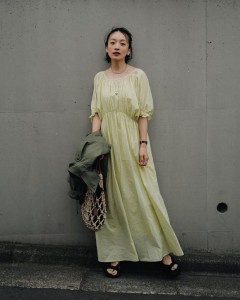 ODM fold belt pleats solid color bubble sleeve dress