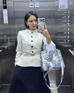 ODM belt waist white elegant casual pretty top