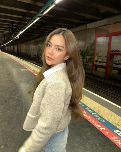 Factory made crew neck button pockets crop popular casual coat
