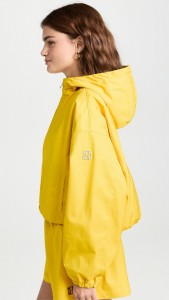ODM Fashion temperament Sport with hat zipper coat shorts two-piece suit