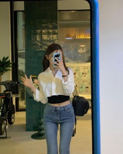 Women custom sexy crop short long sleeve crop white shirt