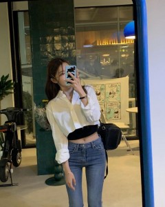Women custom sexy crop short long sleeve crop white shirt