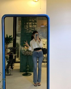 Women custom sexy crop short long sleeve crop white shirt