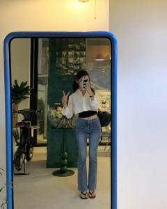 Women custom sexy crop short long sleeve crop white shirt