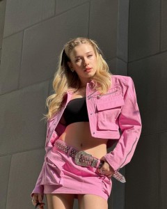 Irregular large pocket zipper design pink denim coat mini skirt suit