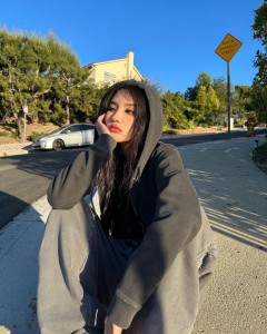 Lady custom solid color casual hooded cropped coat