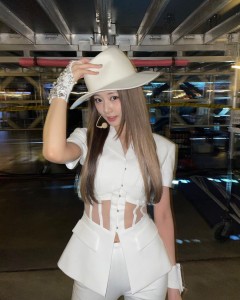 White Short Sleeves V-neck Hollow Out Top