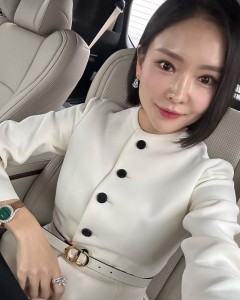 ODM belt waist white elegant casual pretty top